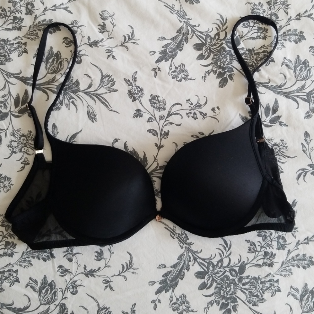 Victoria secret black push up bra
